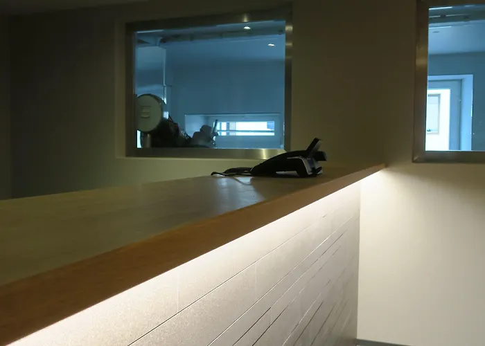 Hotel Hotel-de-ville De 3*